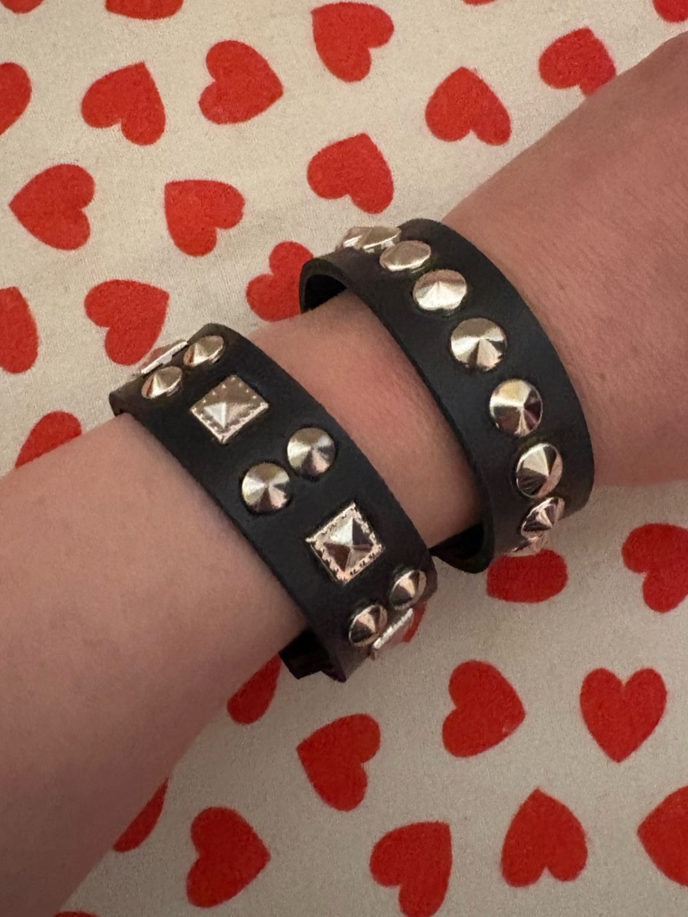 Punk stud rock and roll rock stud snap bracelet cuff